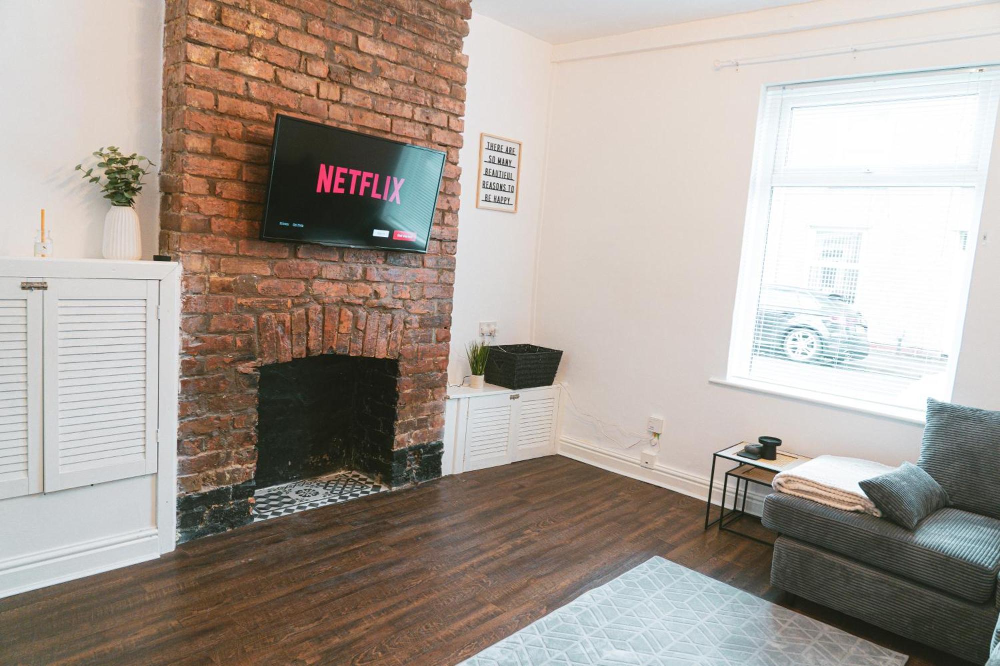 Mideyah Stays - 3 Bed Comfy House Cardiff Exterior foto
